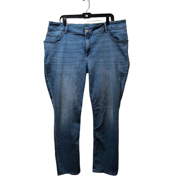 Lee Denim - Lee Jeans Women's 22W Blue Regular Fit Straight Leg Mid Rise Stretch Denim 42x30